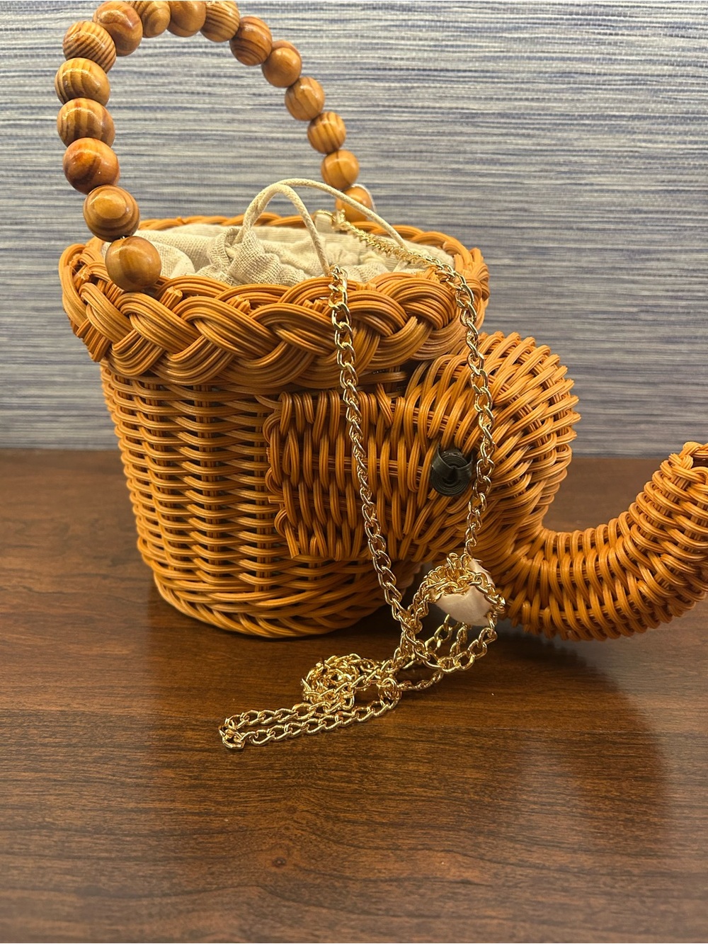 NWT Tommy Bahama Elephant Wicker Rattan Crossbody Handbag Purse - Picture 2 of 6